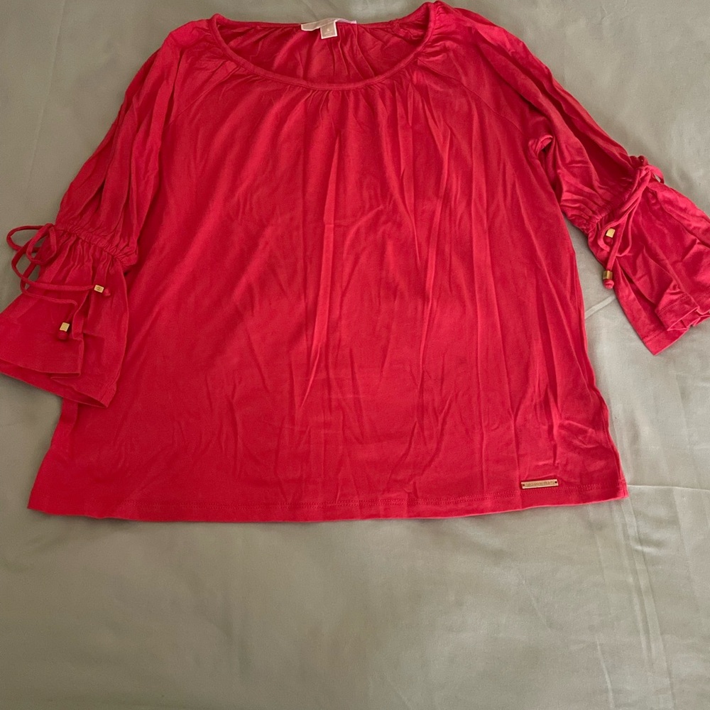 Michael Kors small coral top